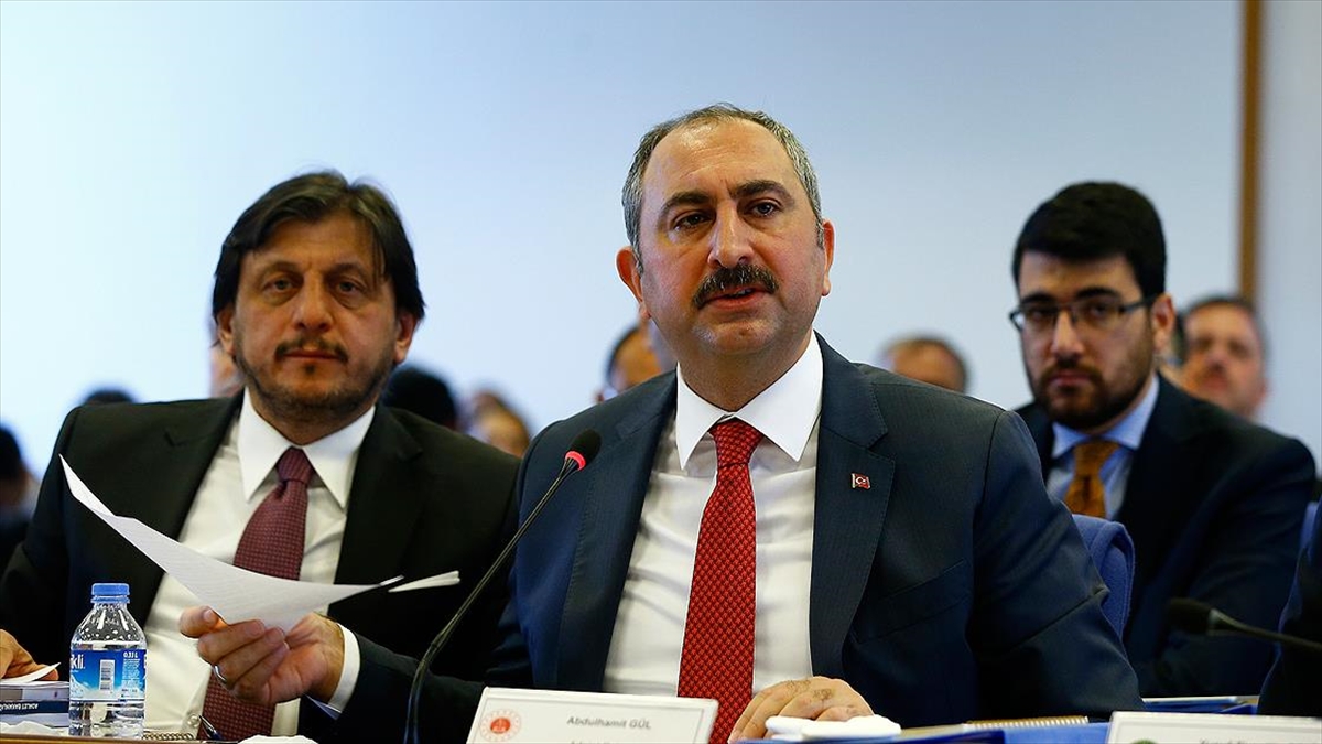Adalet Bakanı Gül: Kadına şiddeti engelleyecek tedbirleri almakta kararlıyız