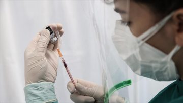 Kovid-19’la mücadele kapsamında uygulanan aşı miktarı 31 milyon 52 bin 924 oldu