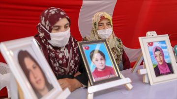 Diyarbakır anneleri evlat nöbetini kararlılıkla sürdürüyor