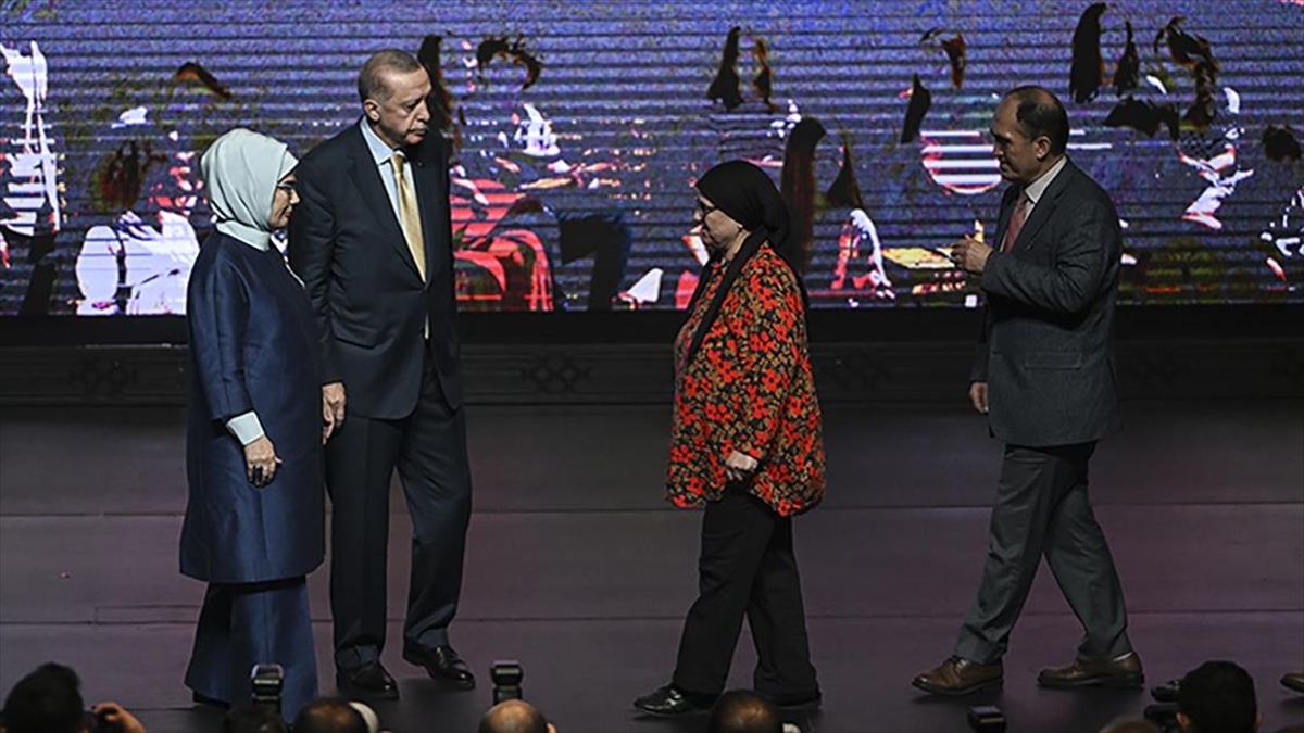 Cumhurbaşkanı Erdoğan, “Aybüke; Öğretmen Oldum Ben!” filminin Ankara’daki galasına katıldı