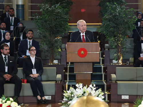 “En büyük eserimiz olarak sizlere güvenliğin, refahın olduğu bir Türkiye’yi emanet edeceğiz”