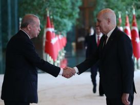 Cumhurbaşkanı Erdoğan, Cumhurbaşkanlığı Külliyesinde tebrikleri kabul etti