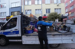 Büyükşehir Zabıtasından Kaldırım İşgallerine Sıkı Denetim