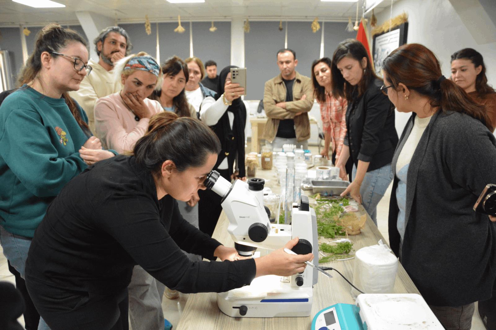 BAÇEM’de V. Bitki Doku Kültürü Kursu Tamamlandı