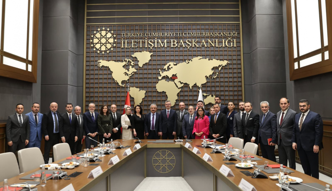 İletişim Başkanı Duran, Türkiye Basın Federasyonu heyetini kabul etti