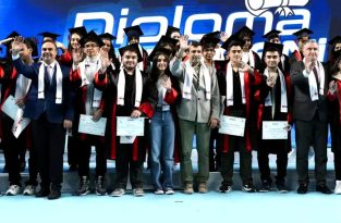 Bahçelievler’de DENEYAP Mezunları Diploma Aldı