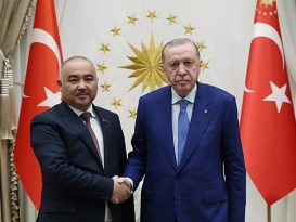 Cumhurbaşkanı Erdoğan, Kırgızistan Meclis Başkanı Turgunbek uulu’yu kabul etti
