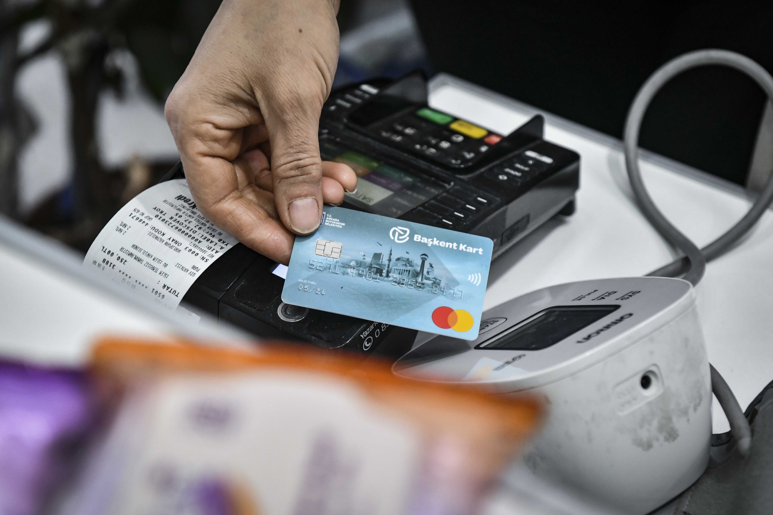 ABB, Asgari Ücretli Ve Emeklilerin Sağlık Yükünü Hafifletti