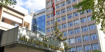 İzinsiz Eğitim Faaliyeti Yürüten Kurumlara Devam Eden Türk Öğrencilere İlişkin Çalışma Başlatıldı