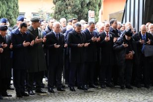 Nuri Aslan, Turgut Özal’ı Anma Programına Katıldı