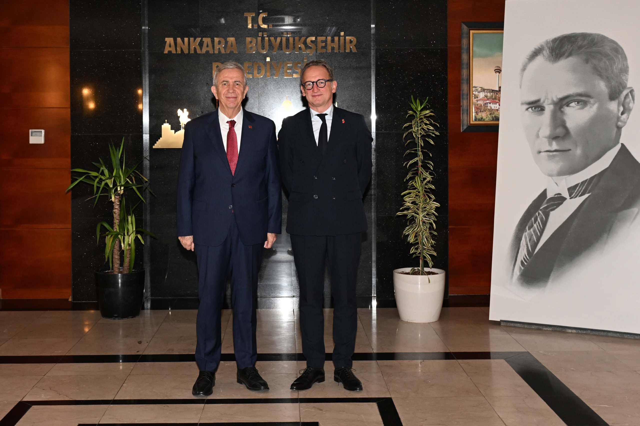 Brüksel Heyetinden ABB Başkanı Mansur Yavaş’a Ziyaret