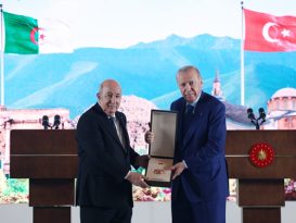 Cezayir Cumhurbaşkanı Tebbun’a Devlet Nişanı tevcih edildi