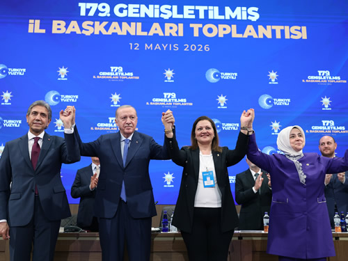 “25 yılımızın her anı hizmet ve eser siyasetiyle geçti”