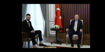 Cumhurbaşkanı Erdoğan, millî basketbolcu Alperen Şengün’ü kabul etti