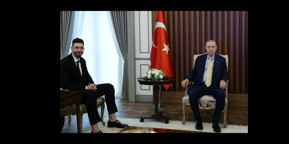 Cumhurbaşkanı Erdoğan, millî basketbolcu Alperen Şengün’ü kabul etti