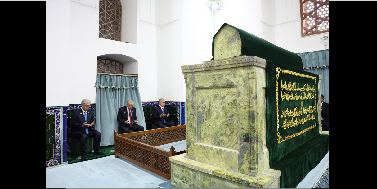 Cumhurbaşkanı Erdoğan, Türkistan’da kültür gezisine katıldı