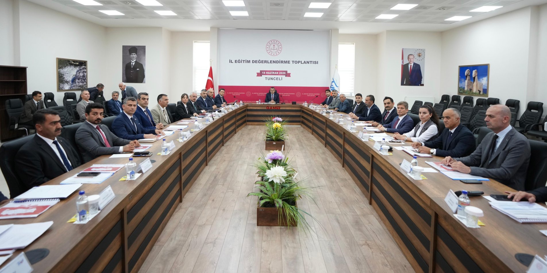 Bakan Tekin, Tunceli’de İl Eğitim Değerlendirme Toplantısına Katıldı