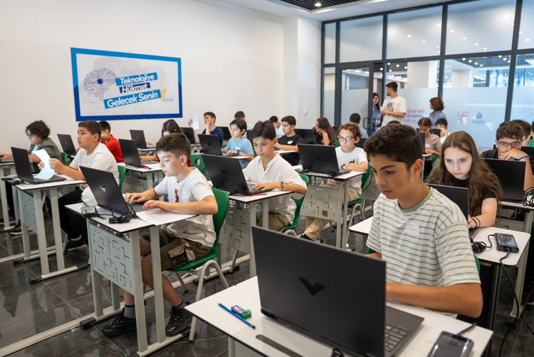 Teknoloji Atölyeleri Projeleri İBBTech’te