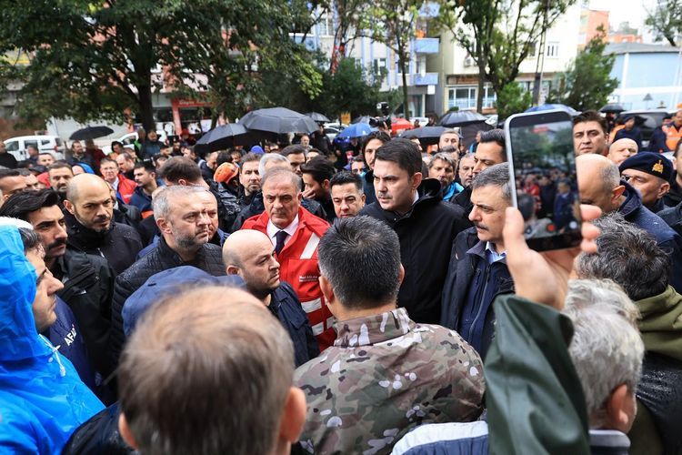 Aslan; Bakanlarla Birlikte Sarıyer’de İncelemelerde Bulundu