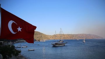‘Sağlıklı ve güvenli’ turizmin adresi Antalya ile Muğla’da hareketli bir sezon bekleniyor