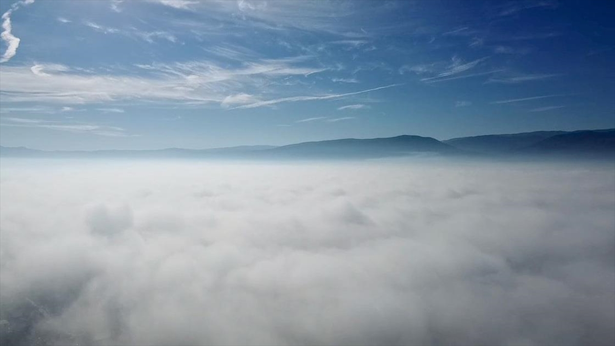 Düzce Ovası’ndaki sis dron ile görüntülendi