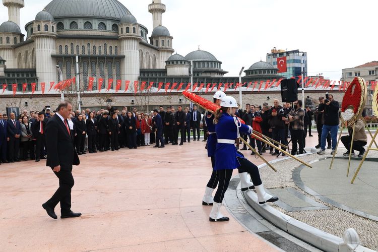 Taksim’de Cumhuriyet’in 102. Yıl Kutlaması