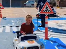 Trafik Jandarması, Okullarda Güvenli Trafik Bilinci Eğitimi Verdi