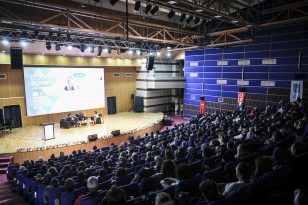 Başkent’te Moda Rüzgârı: Kocatepe Sohbetleri’nin Konuğu Dilek Hanif Oldu