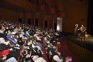 Altındağ Gençlik Merkezi Tiyatro Ekibi “Burun” İle Prömiyer Yaptı