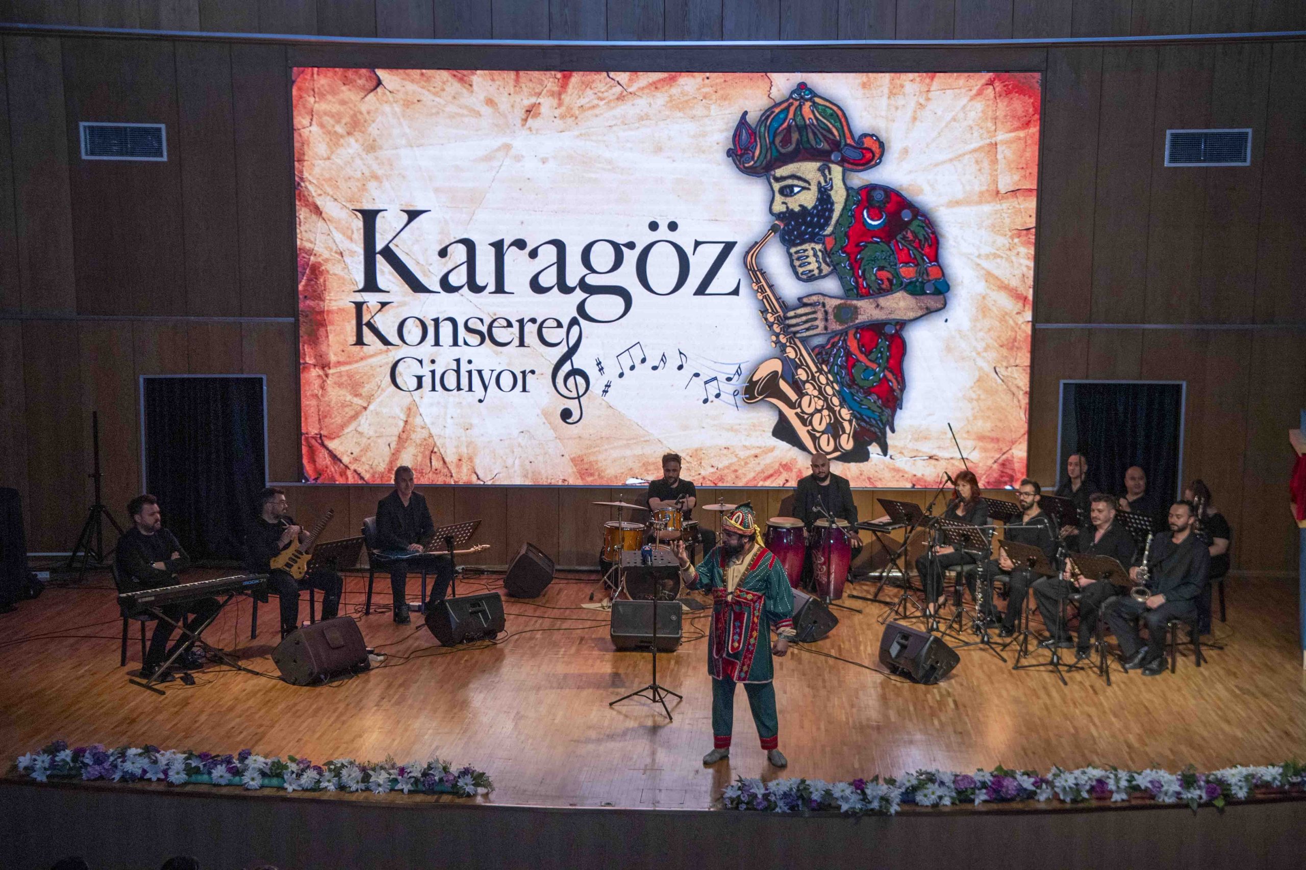 “Karagöz Konsere Gidiyor” Müzikali Sezon Finali Yaptı
