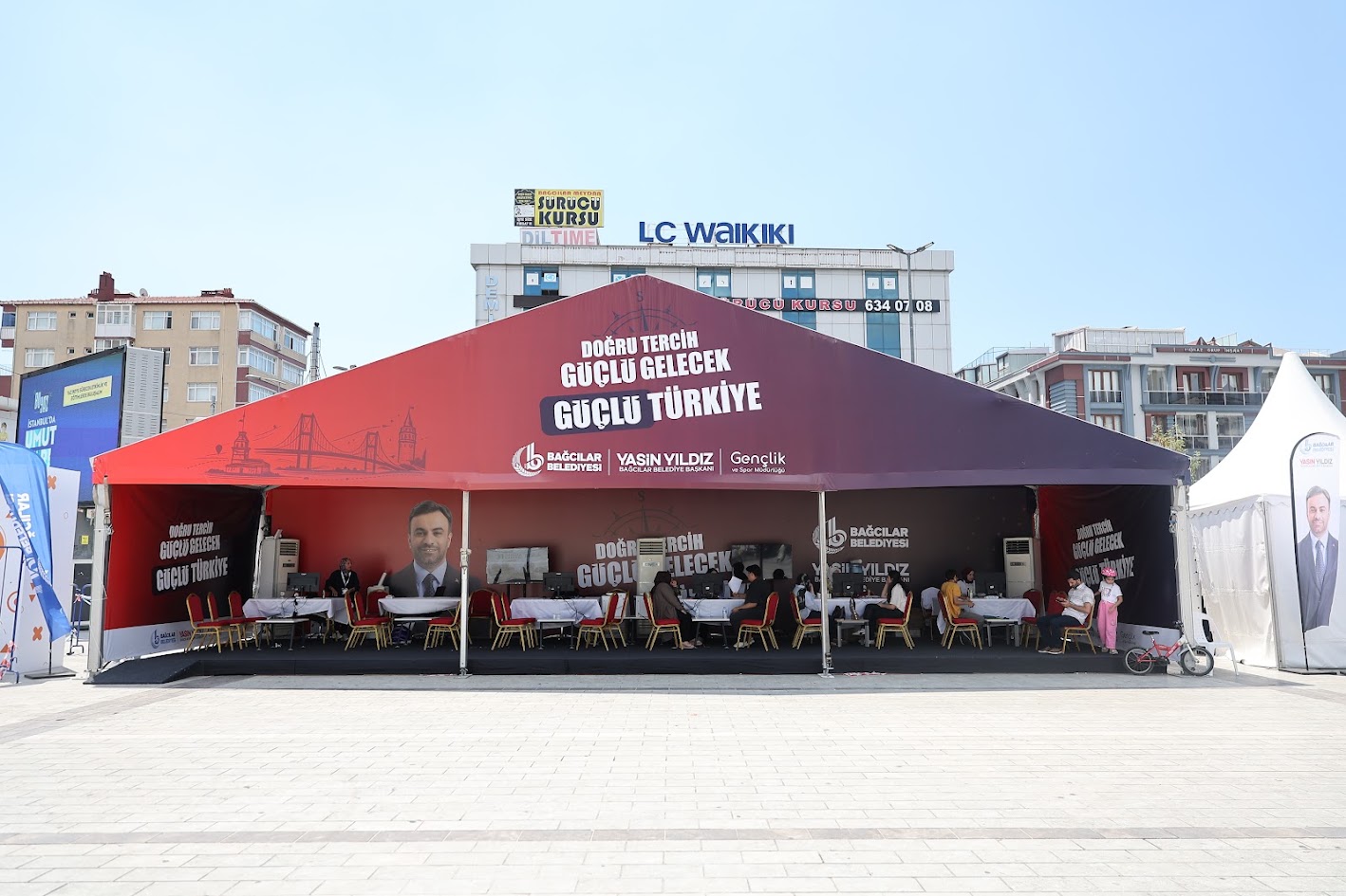 Bağcılar’da Üniversite Adaylarına Ücretsiz Tercih Danışmanlığı