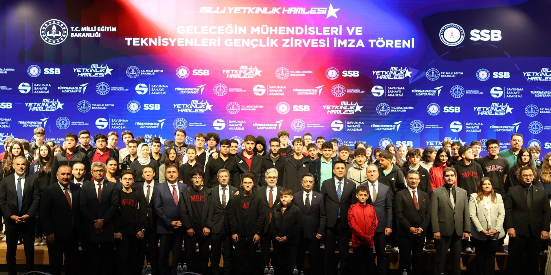 “Geleceğin Mühendisleri Ve Teknisyenleri Gençlik Zirvesi Düzenlendi
